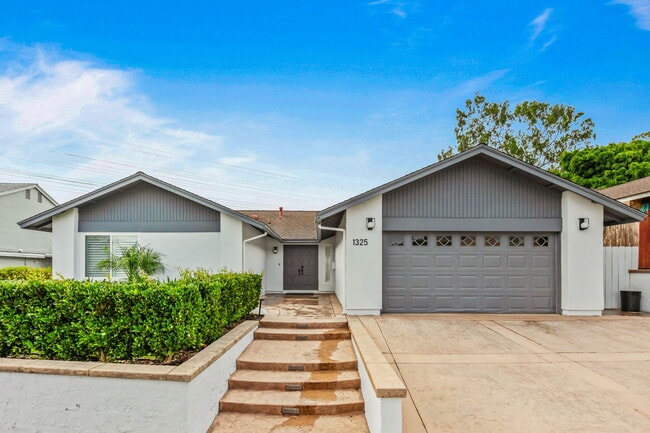 Photo - 1325 Park Dr House