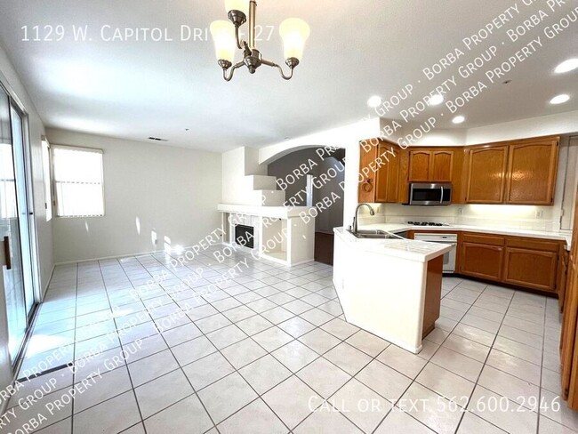Building Photo - 1129 W Capitol Dr
