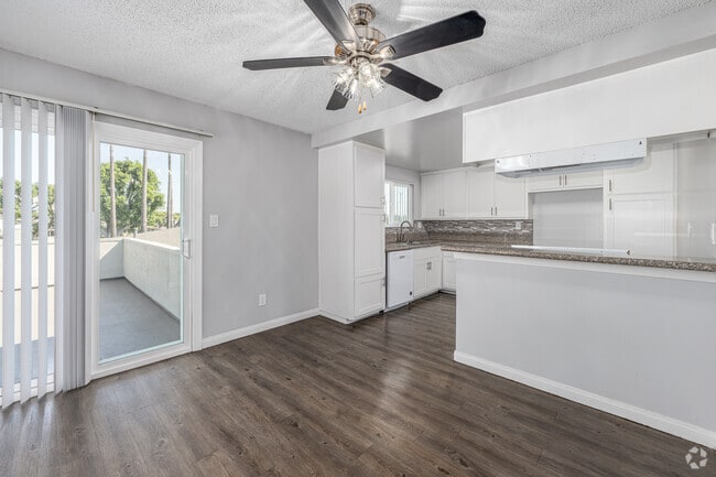 3BR, 2BA - 1248SF - Dining Room - Arroyo Vista Apartments