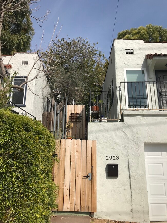 Photo - 2923 Bellevue Ave Unit Debbie Hiatt