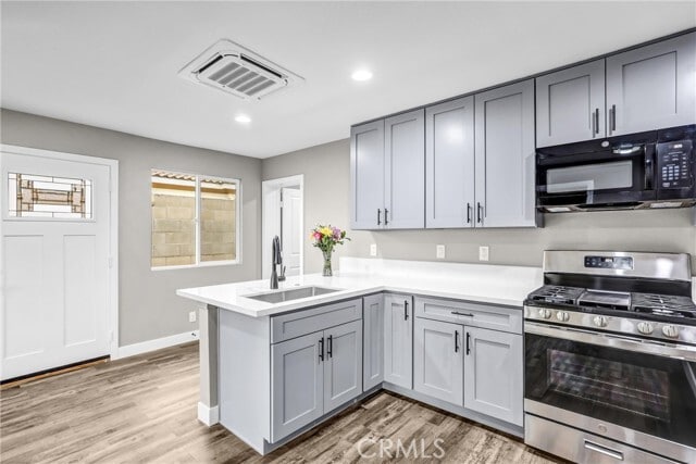 Photo - 9338 Emerald Ave