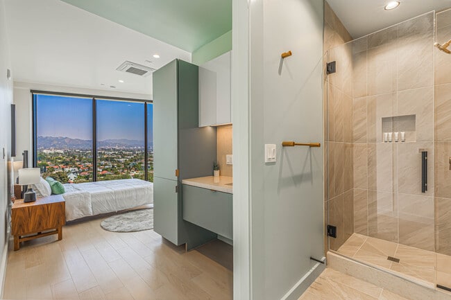 Photo - 6401 Wilshire Blvd Unit 811B