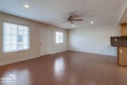 Photo - Stylish Upper-Level 2Bdm 1Ba Condo in Gate...