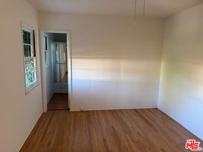 Photo - 5027 Westpark Dr