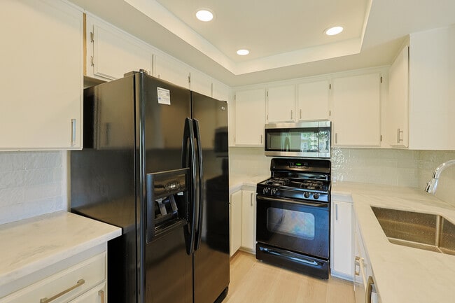 Photo - 707 Brookstone Rd