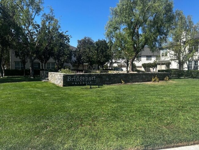 Nestled in The Upscale Neighborhood of Val... - Nestled in The Upscale Neighborhood of Val... House