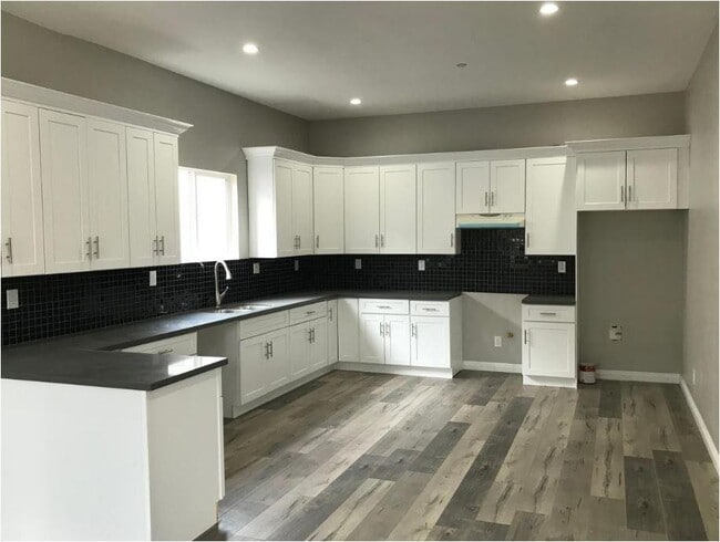 Photo - 107(1476) Unit 107 (1476)