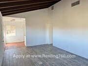 Photo - Cozy Cabin On The Hill