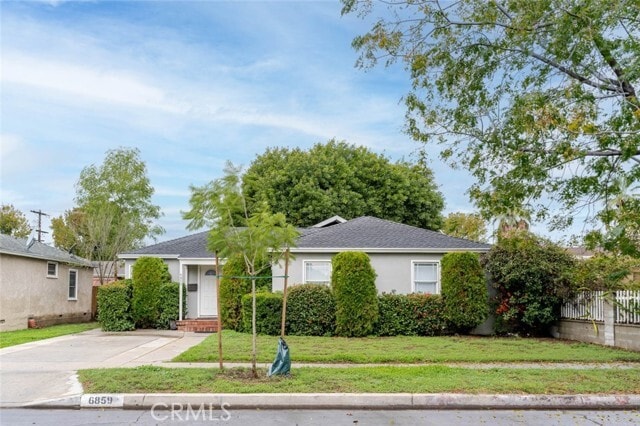 Photo - 6859 Hesperia Ave