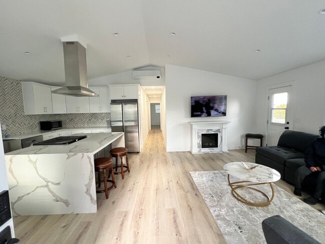 Photo - 9711 Carrari St