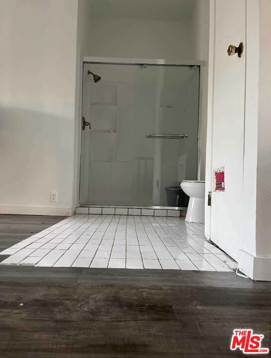 Photo - 4534 Kingswell Ave