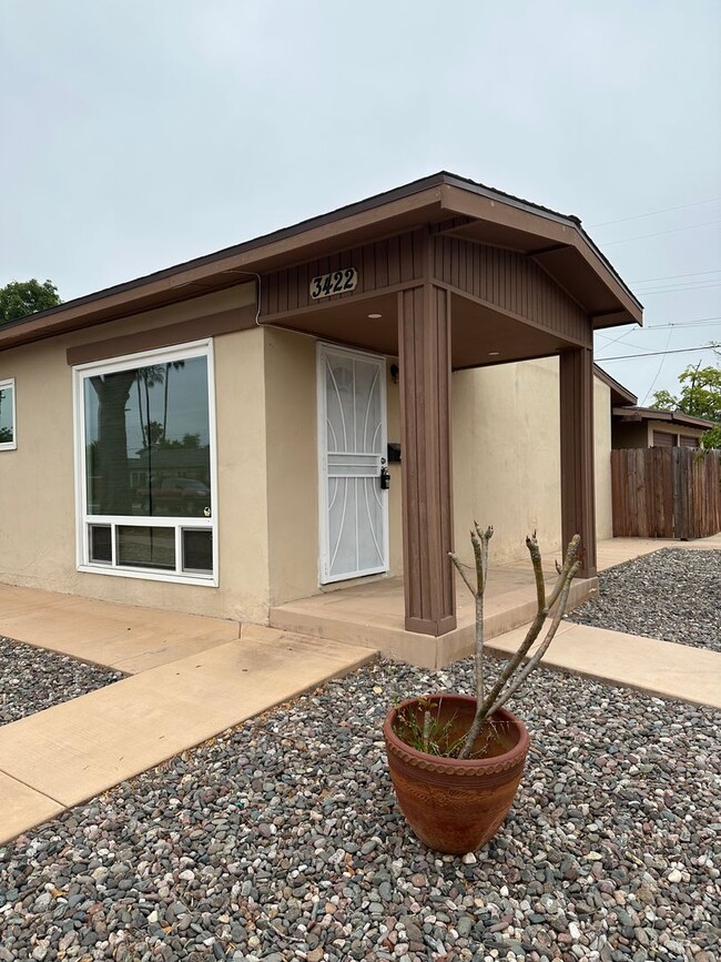 Building Photo - 3420-22 Luna Ave Unit 3422 Luna Ave. Rental