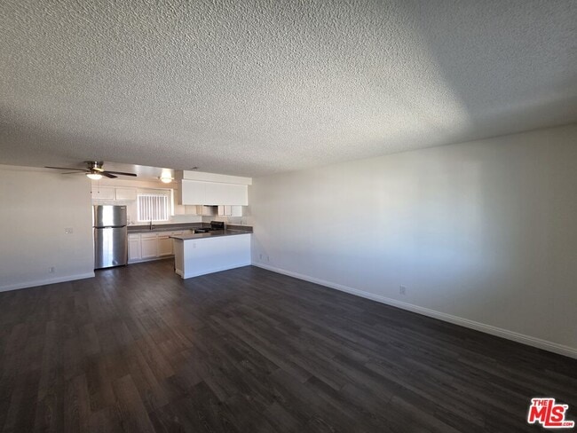 Photo - 11716 Oxford Ave Unit 7