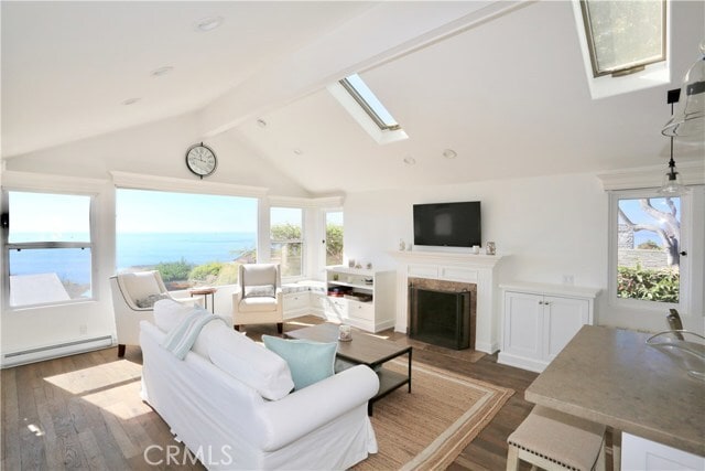 Photo - 176 McAulay Pl