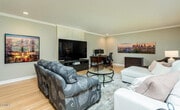 Photo - 1535 Glenmont Dr House