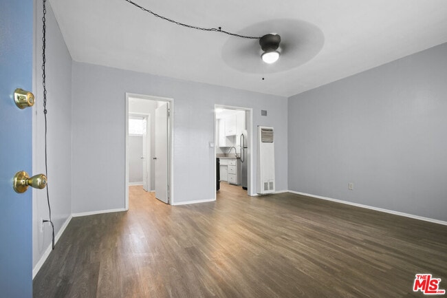 Photo - 115 N Oak St Apartment Unit 28