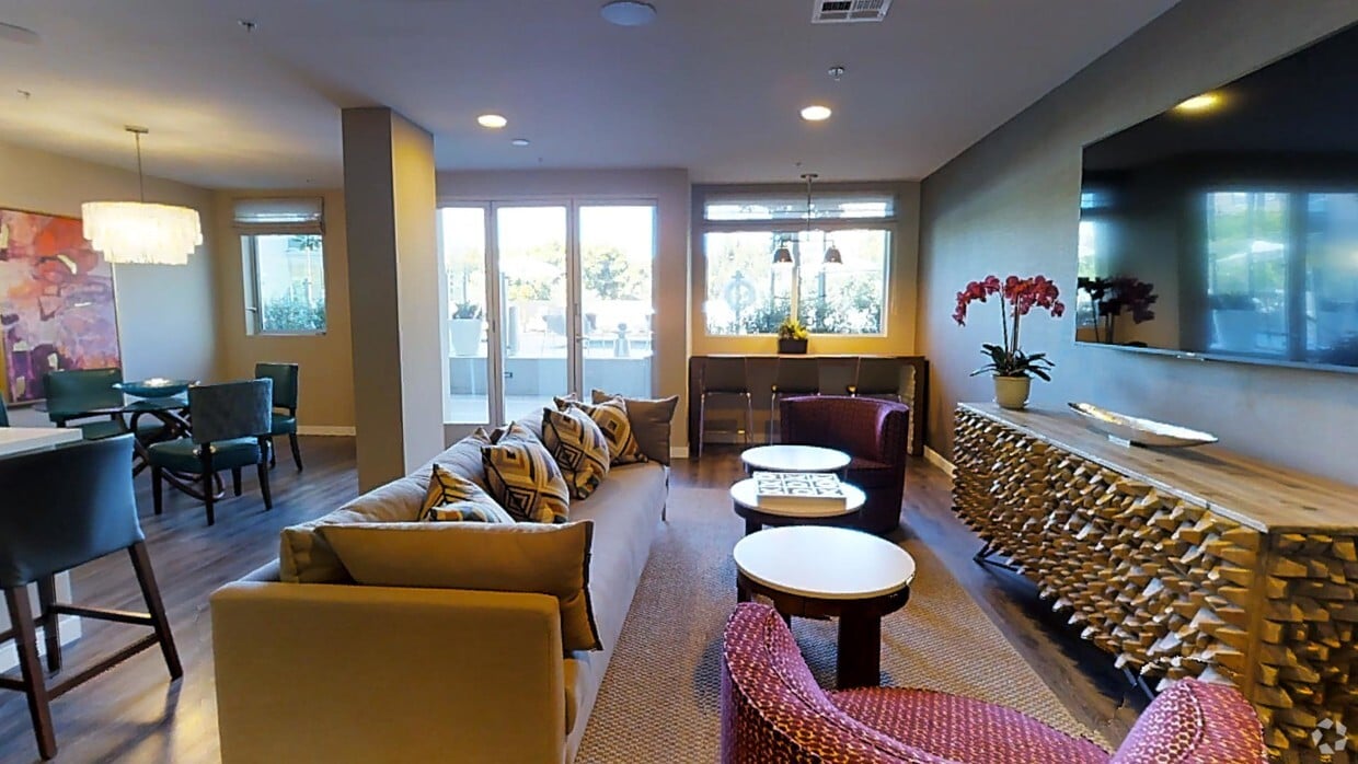 3D Tour - Radius Koreatown