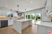 Photo - 854 25th St House