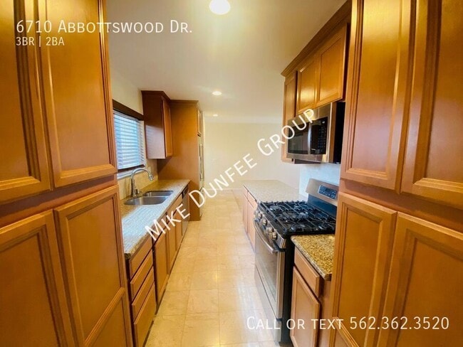 Photo - 6710 Abbottswood Dr