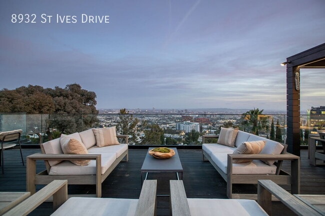 Building Photo - 8932 St Ives Dr Rental