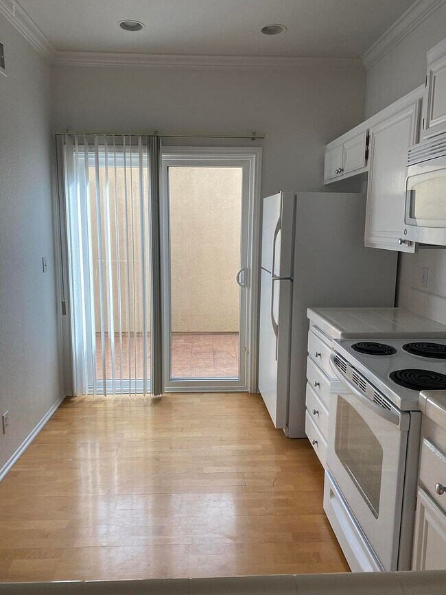 Photo - 5533 Spanish Oak Ln Unit B