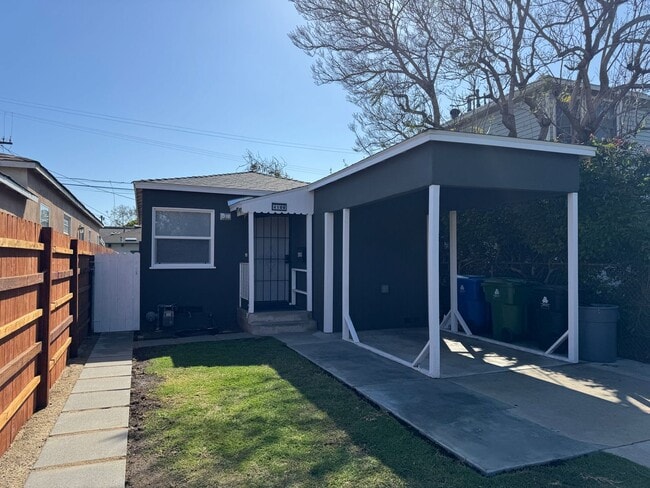 Charming 2bd 1ba - Charming 2bd 1ba House