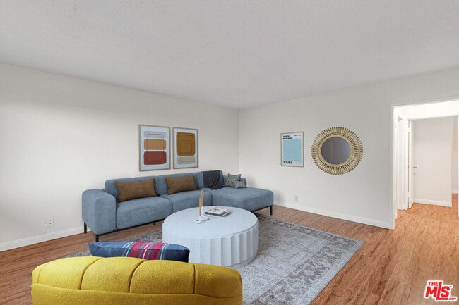 Photo - 2701 S Peck Ave Unit 4