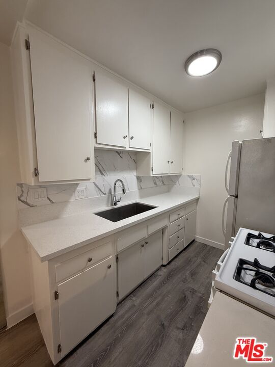 Photo - 5811 Harold Way Unit 3