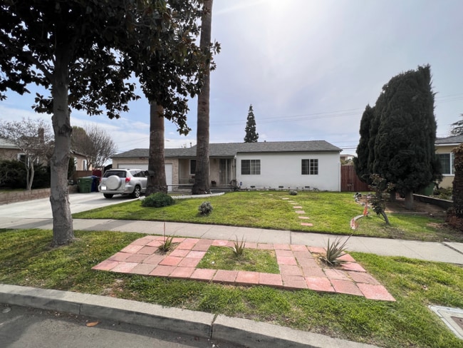 Photo - 8010 Crosnoe Ave