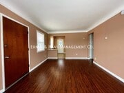 Photo - 1401 N Bullis Rd House