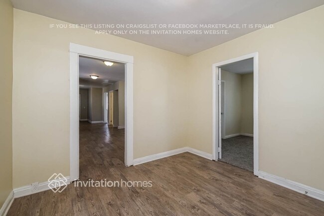 Photo - 1522 W 60th St