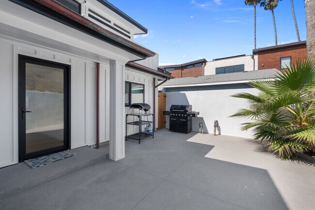 Photo - 2988 Solimar Beach Dr