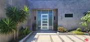 Photo - 1565 Glen Oaks Blvd House