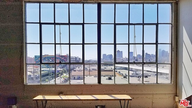 Photo - 1855 Industrial St Unit 611