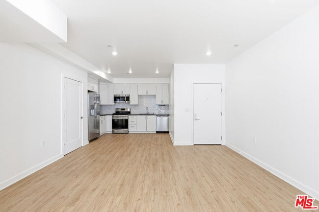 Photo - 11408 W Sarah St Unit 303