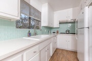 #14 - Kitchen - 2849 Waverly Dr