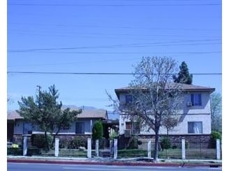 Building Photo - 11700 Glenoaks Blvd