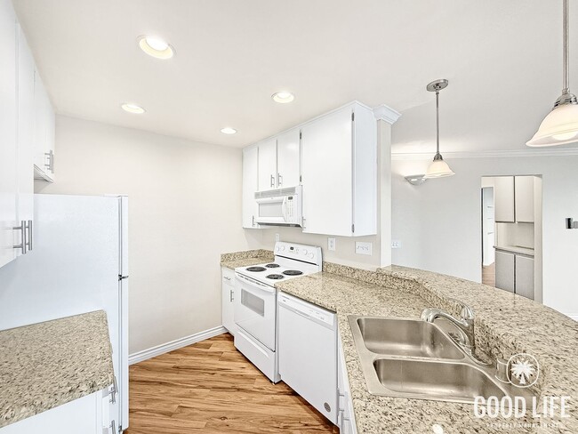 Photo - Amazing 1B/1BA Condo in Mira Mesa for Rent With Garage and Laundry!