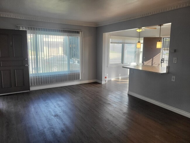 Photo - 10239 S 8th Ave Unit 3