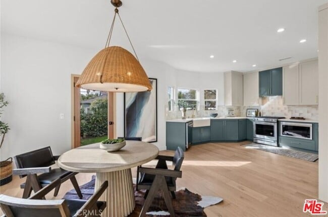 Photo - 5759 Satsuma Ave