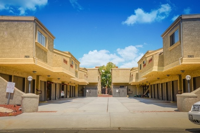 Photo - 7891 Stark Dr.