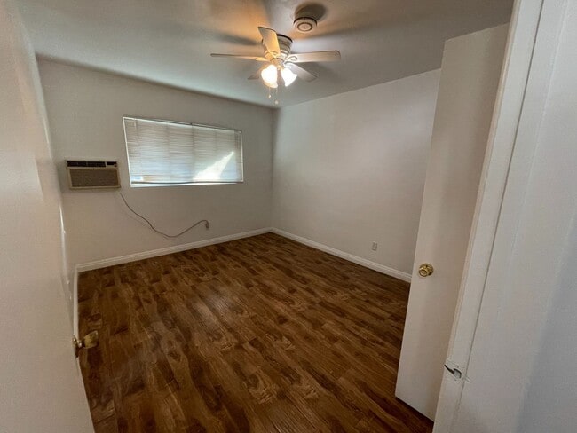 Photo - 7033 Fulton Ave Unit 03