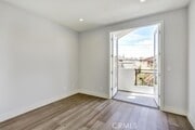 Photo - 1908 Perry Ave