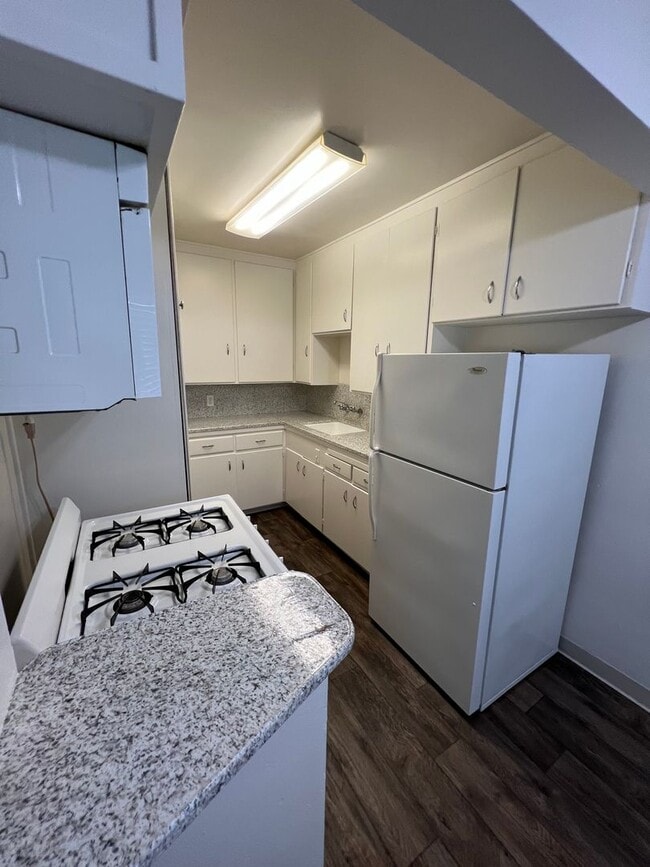 Photo - 1/2 Off 1st Month's Rent!! Unit 2581 1/2