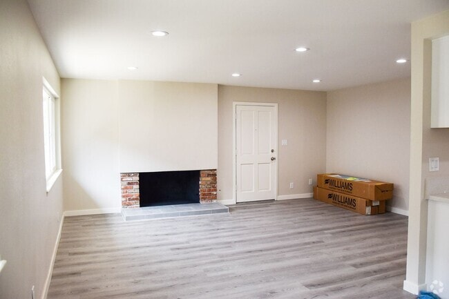 Building Photo - Olive (815) North Unit Olive (815) #A Rental