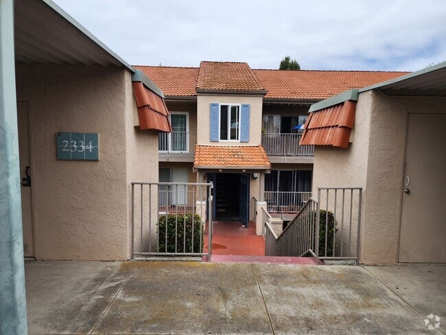 Building Photo - Carlsbad Condo, Close to Good Schools w/ L...