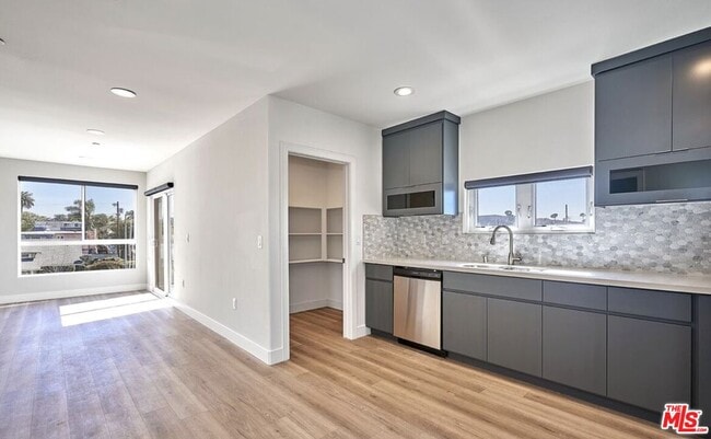 Photo - 4507 Lomita St Unit 4507 1/2