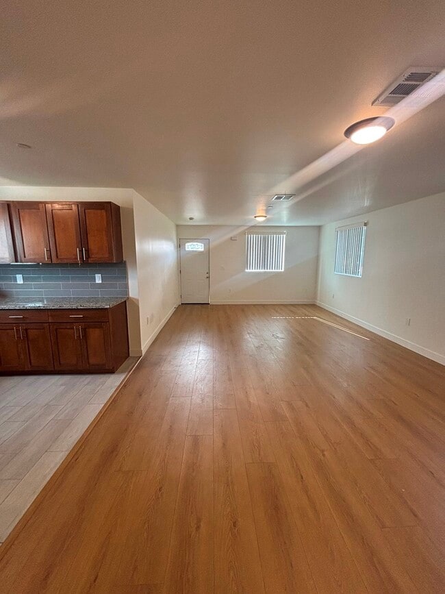 Photo - 127 W 93rd St