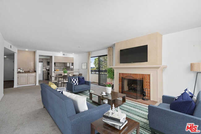 Photo - 1250 Amherst Ave Unit 201