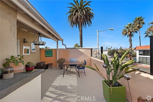 Building Photo - 1604 N El Camino Real Rental